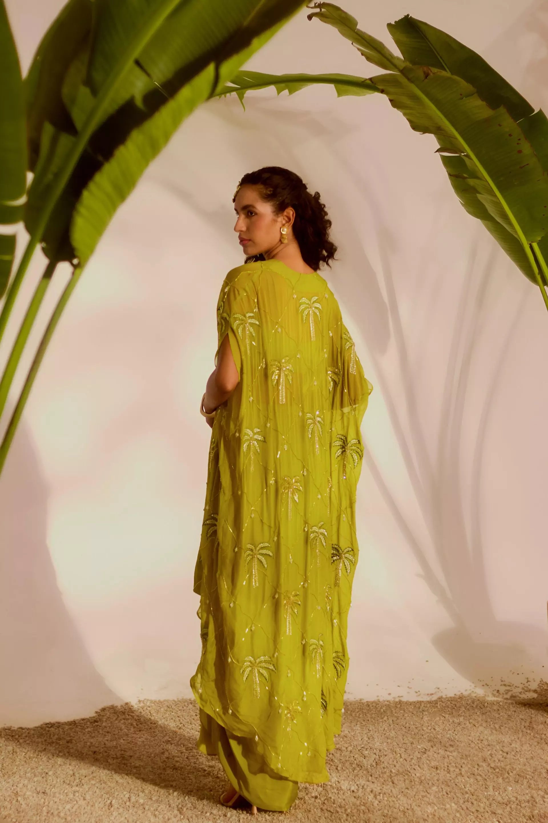 SILKY BINDRA - Skirt Set